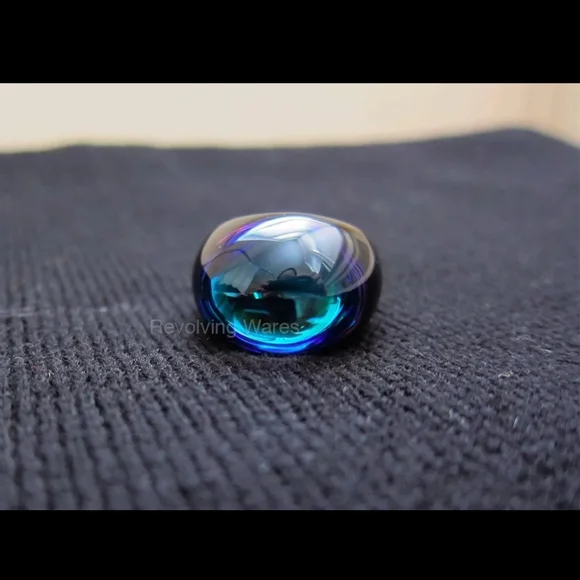 Baccarat Tango Crystal Ring in Black and Gold Bronze Size 6.5 or 52/53 Preowned - Picture 1 of 11